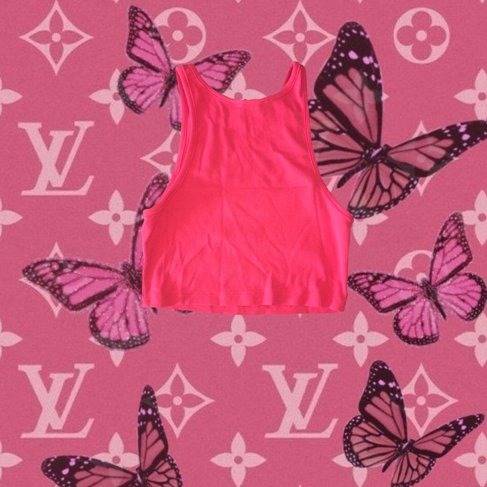 pink crop top